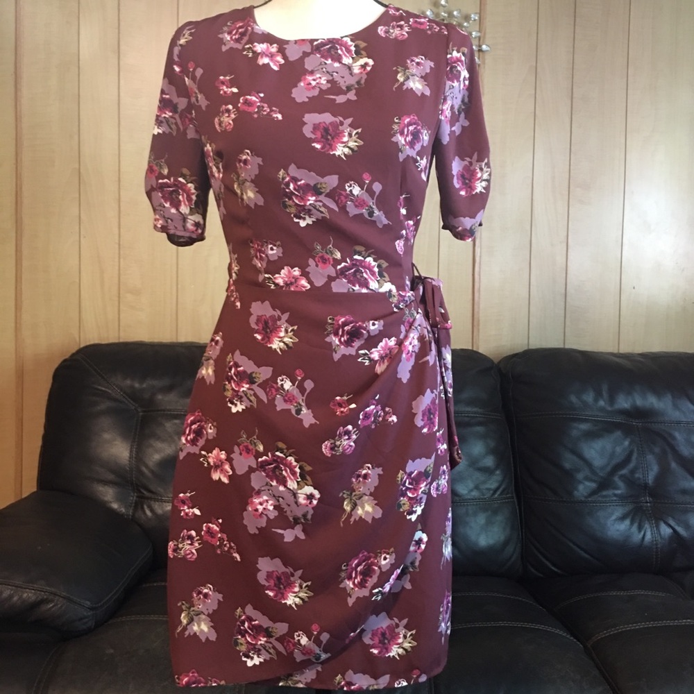 Astr The Label Floral‎ Wrap Dress